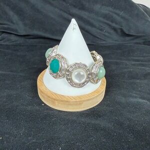 Silver Tone Stretch Bracelet Green/White Cabochon Stone Boho Statement Chunky